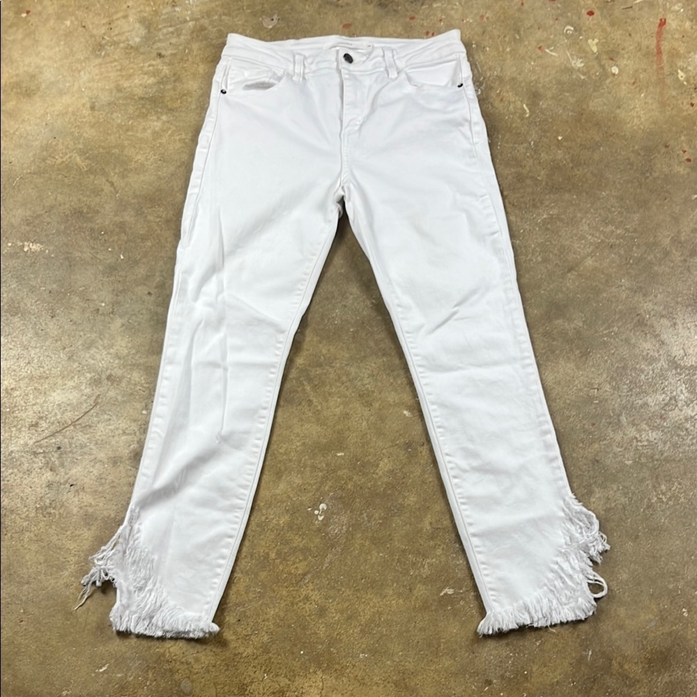 Hidden White Frayed Hem Women Jeans
Size: 28